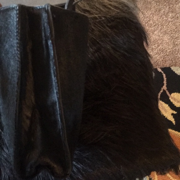 BR leather bag good condition reg wear inside.$70 w/Kenneth Cole Loafer BN w/box - Picture 6 of 6